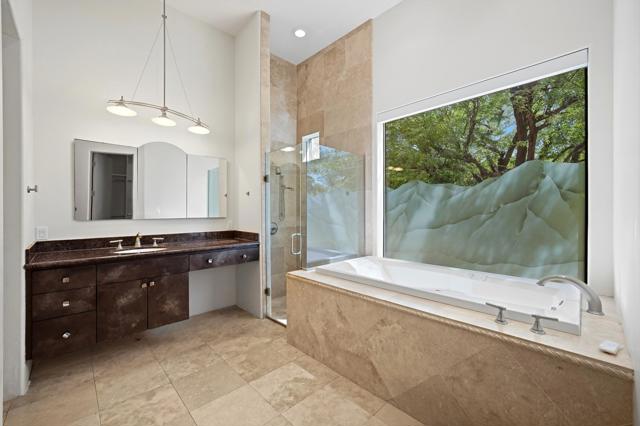 47200 Desert Lily Drive, Palm Desert, CA 92260