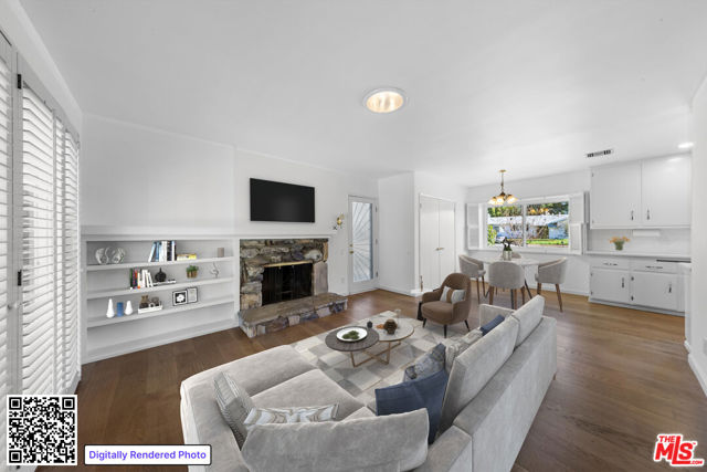 9413 La Reina Place photo 4