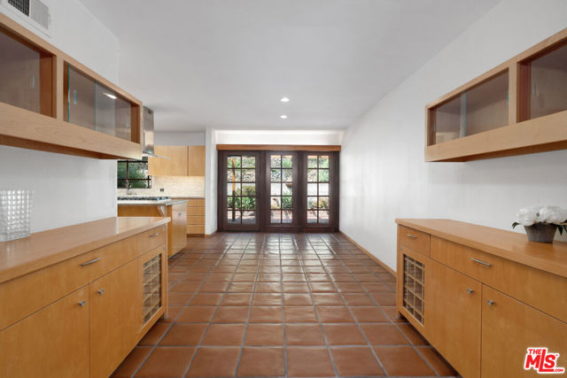 5942 Paseo Canyon Drive, Malibu CA: https://media.crmls.org/mediaz/49195a29-ccd5-4e99-a706-713d9496ac5c.jpg