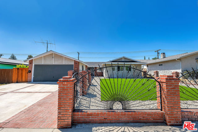 24114 Gilmore Street, West Hills CA: https://media.crmls.org/mediaz/491b8f41-ccba-43c4-9d42-6c4820333835.jpg