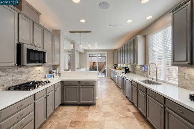 84 Plumeria Ct, Danville CA: https://media.crmls.org/mediaz/491d7938-1a4d-4fd0-88ff-a95dfb82f4d3.jpg