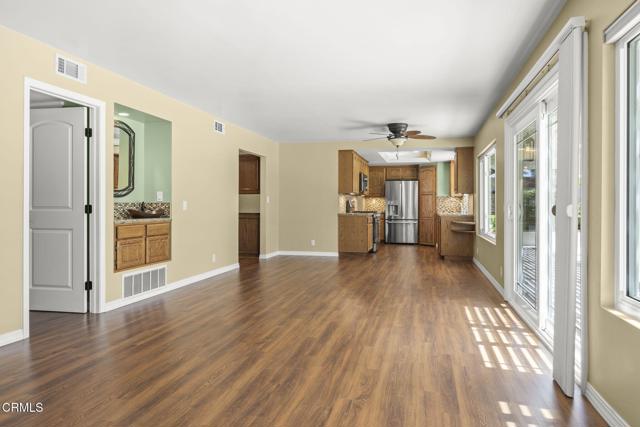 Detail Gallery Image 15 of 44 For 373 Sacramento Dr, Ventura,  CA 93004 - 4 Beds | 2/1 Baths