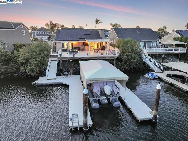 1864 Dune Point Way, Discovery Bay CA: https://media.crmls.org/mediaz/491edeef-7e59-4b97-b209-bfcb6e5f4acb.jpg