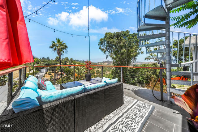 4255 Raynol Street, Los Angeles CA: https://media.crmls.org/mediaz/492027ae-8b19-4a79-9981-4ed0af2cc222.jpg