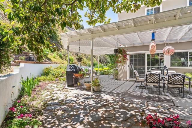 5483 Maisel Way, San Diego CA: https://media.crmls.org/mediaz/49211eef-5f99-466c-bda5-6a620044e2be.jpg
