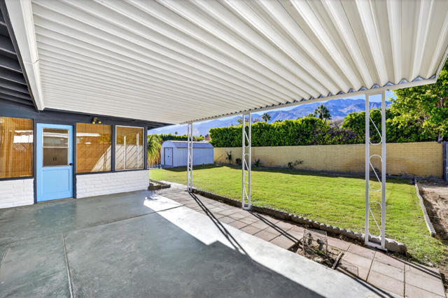 765 N Paseo De Anza, Palm Springs CA: https://media.crmls.org/mediaz/49220277-1b68-49e8-b95d-b7f89425b2e9.jpg