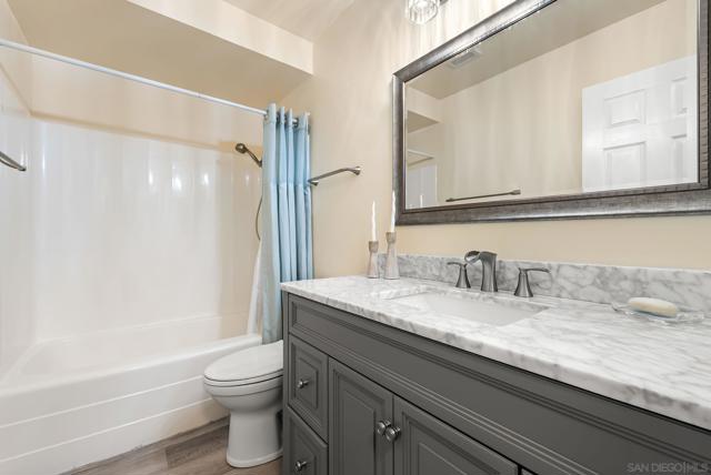 17031 Bernardo Center Dr, San Diego CA: https://media.crmls.org/mediaz/49229e8a-cd0e-4b04-8261-2be16329f17c.jpg