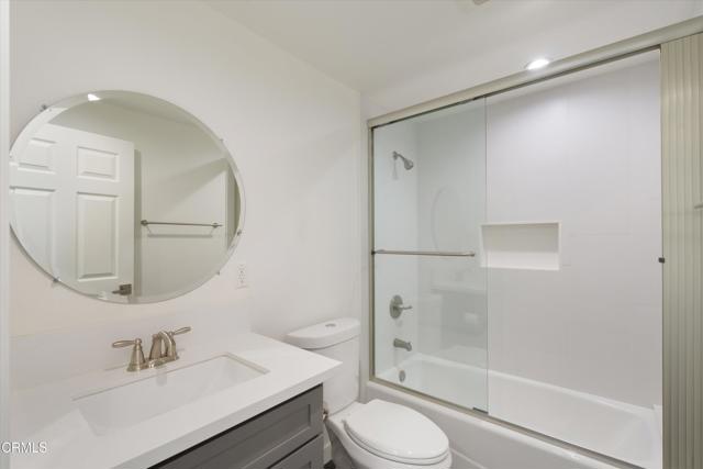 2664 S La Brea Avenue, Los Angeles CA: https://media.crmls.org/mediaz/4923d163-0d6e-476f-8fd0-7b6bfe37e13a.jpg