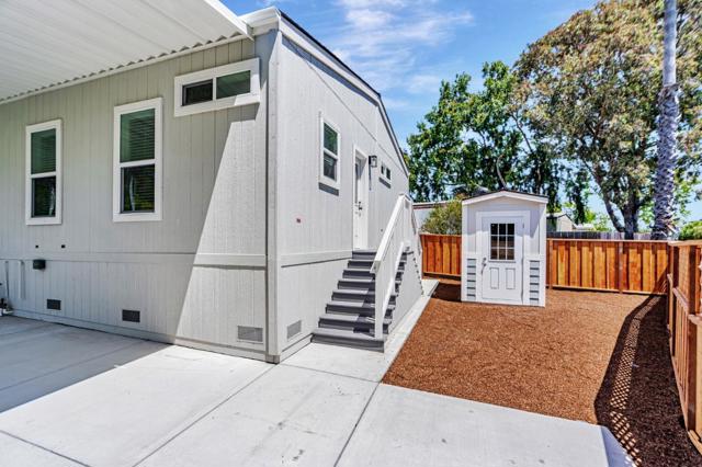 258 Yosemite Road, San Rafael CA: https://media.crmls.org/mediaz/4923e9dd-9212-4bd9-89c4-2ba683af1cc9.jpg