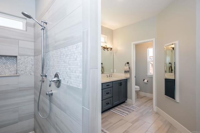 1309 Sunny Heights Road, Fallbrook CA: https://media.crmls.org/mediaz/492492d5-9f5f-419f-9a54-531b85c2212a.jpg