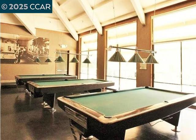 310 N Civic Drive, Walnut Creek CA: https://media.crmls.org/mediaz/4924b4d6-1f3d-4910-8dd5-fc2fe27707c7.jpg