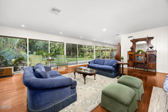 Detail Gallery Image 10 of 63 For 505 Orange Grove Cir, Pasadena,  CA 91105 - 4 Beds | 3/1 Baths