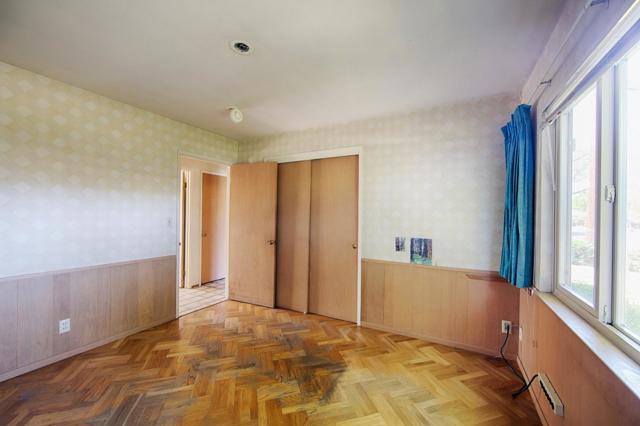 3810 Grove Avenue, Palo Alto CA: https://media.crmls.org/mediaz/4925b4fc-819a-4fed-b6d2-55f6281b3cf6.jpg