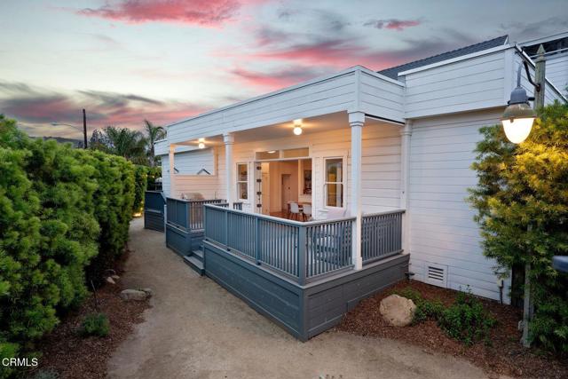 399 W Center Street, Ventura CA: https://media.crmls.org/mediaz/492622e0-2c8b-41ad-bf67-17c6f19cec4e.jpg