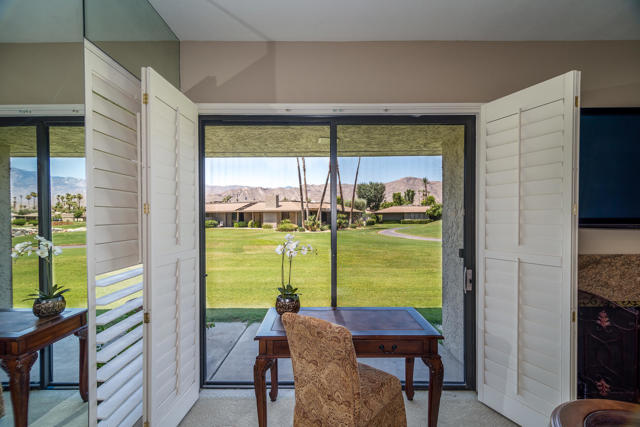 3 Harvard Court, Rancho Mirage CA: https://media.crmls.org/mediaz/492627cf-2eac-40b8-bf0e-b2960e867efc.jpg