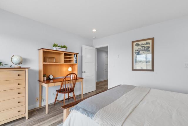 101 Shell Drive, Watsonville CA: https://media.crmls.org/mediaz/49263483-a64b-4803-a315-68b8d1ccae74.jpg