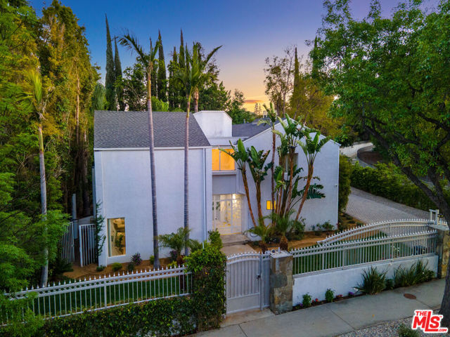 23246 Canzonet Street, Woodland Hills CA: https://media.crmls.org/mediaz/492645ac-e79d-45c0-b238-5a54c396c4b0.jpg