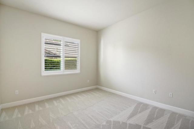 4040 Morning View Way, El Dorado Hills CA: https://media.crmls.org/mediaz/49268118-d74f-4000-96a5-5b6aeff72900.jpg