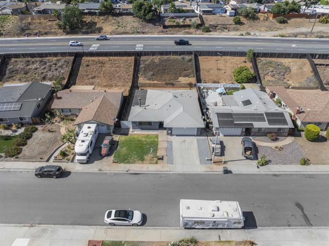 13132 Pam Lane, Lakeside CA: https://media.crmls.org/mediaz/4927295c-eab3-4f0b-a042-ba876dc8a625.jpg