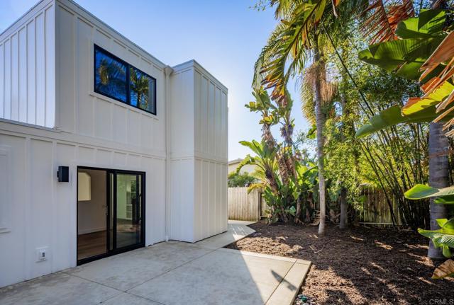 Detail Gallery Image 11 of 54 For 250 258 Hillcrest Dr, Encinitas,  CA 92024 - 9 Beds | 9/2 Baths