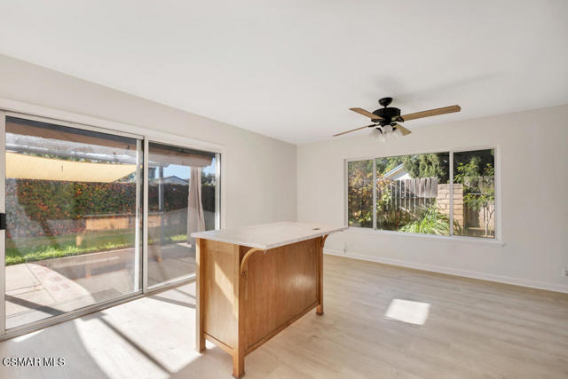 170 Spanish Moss Place, Camarillo CA: https://media.crmls.org/mediaz/49284303-5568-4043-9650-076ac82495c3.jpg