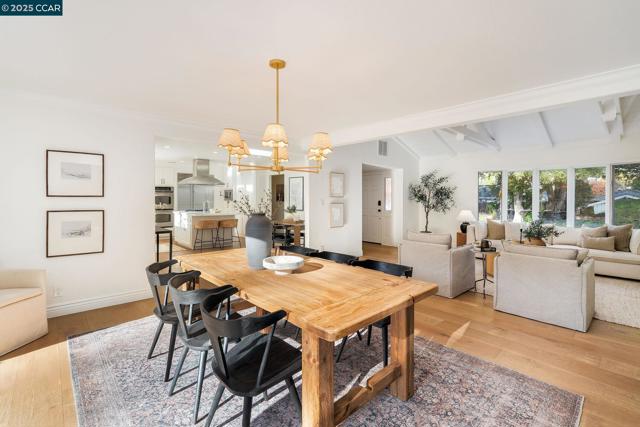 115 Camino Encanto, Danville CA: https://media.crmls.org/mediaz/4928a161-f592-42c7-9d70-d7faec20fd4d.jpg