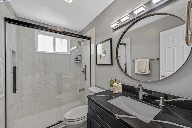 141 Peony Ct, Fremont CA: https://media.crmls.org/mediaz/4928a1db-52dd-4cfa-8f56-ecaa5d983ef9.jpg