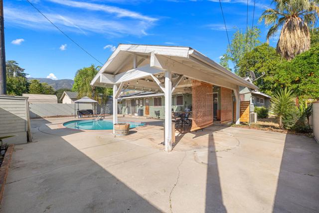 3774 Maywood Court, San Bernardino CA: https://media.crmls.org/mediaz/492a4c40-5cd7-4487-881d-e69861f509f4.jpg