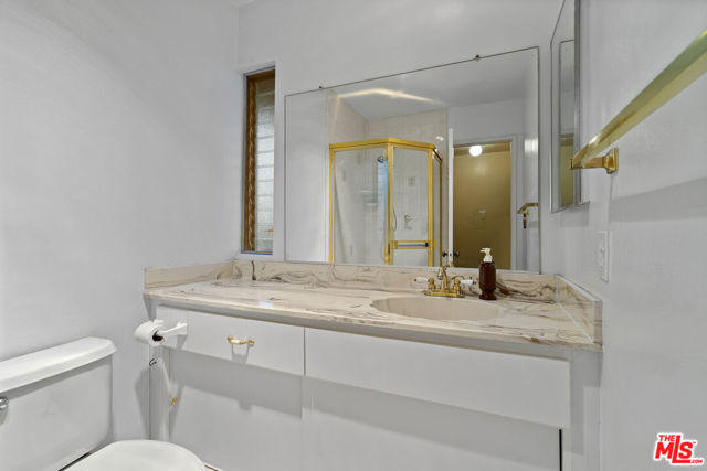 18933 Kittridge Street, 63 photo 6