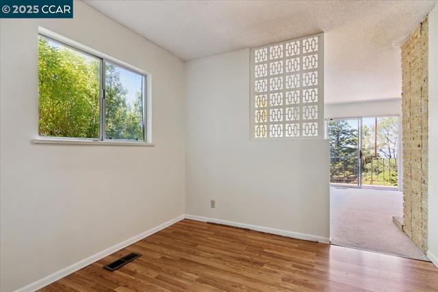 51 Rincon Rd, Kensington CA: https://media.crmls.org/mediaz/492c15e0-d4fe-4ecb-bee2-128e54f5e403.jpg