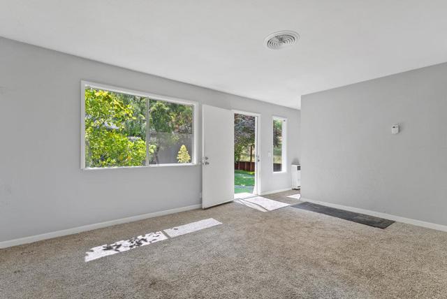 240 Baja Sol Drive, Scotts Valley CA: https://media.crmls.org/mediaz/492c56a0-941e-47bc-bf1b-2027067e820e.jpg