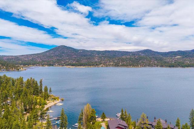39656 Forest Road, Big Bear CA: https://media.crmls.org/mediaz/492d8e92-ef8a-46c4-baea-1ebdacadabcf.jpg