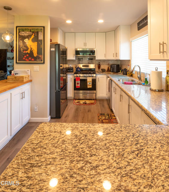 2491 Apple Lane, Oxnard CA: https://media.crmls.org/mediaz/492de3df-8083-4f15-99b5-3f3a2160243f.jpg