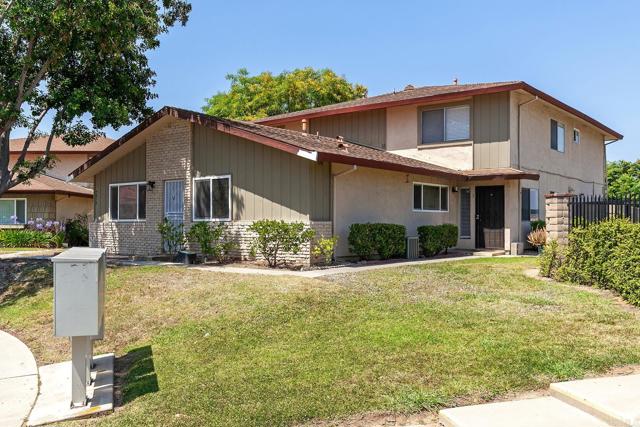 9838 MISSION VEGA DR, Santee CA: https://media.crmls.org/mediaz/492e4870-4c47-4801-bcc1-1caa640163db.jpg