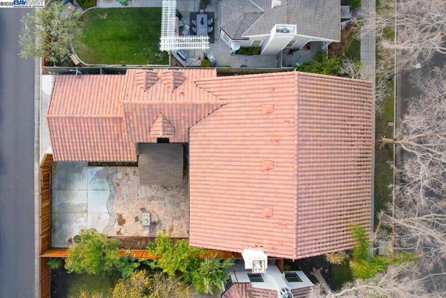 2744 Redbridge Rd, Tracy CA: https://media.crmls.org/mediaz/492e789c-5d81-4e61-a6cd-1545ab5ec15e.jpg