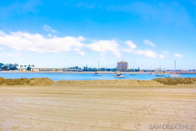 808 Ensenada Ct, San Diego CA: https://media.crmls.org/mediaz/492eb017-ad37-4e6a-bedb-05da425e80a1.jpg