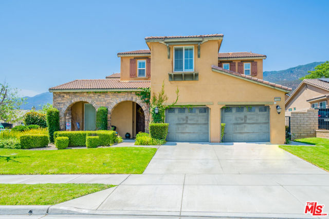 15350 Crimson St, Fontana, CA 92336