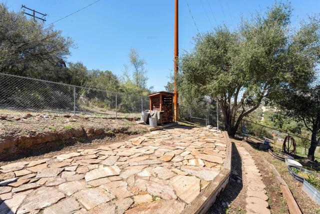10172 Boulder Creek Road, Descanso CA: https://media.crmls.org/mediaz/492fa377-4af5-4b17-a0fd-183f648205e8.jpg