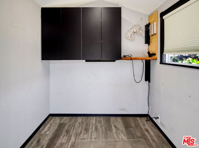 7415 S Harvard Boulevard, Los Angeles CA: https://media.crmls.org/mediaz/49309171-c12b-4815-934d-1cf972b24fa0.jpg