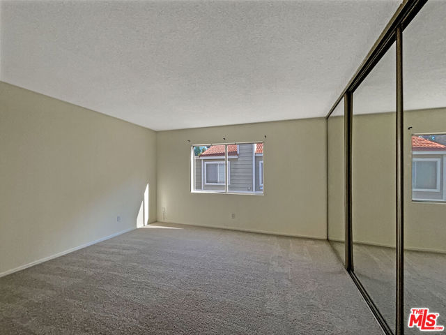 28160 Sloan Canyon Road, Castaic CA: https://media.crmls.org/mediaz/49309a43-aac8-42e5-b8c2-aea9f1fcf5c8.jpg