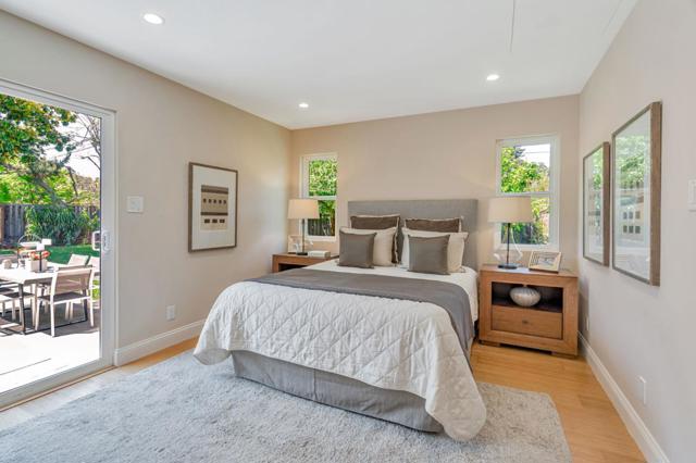 1728 Peartree Lane, Mountain View CA: https://media.crmls.org/mediaz/4930d796-8007-4168-8322-615bcc82a493.jpg