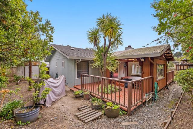 1435 Dolphin Drive, Aptos CA: https://media.crmls.org/mediaz/493135b6-fd7e-4787-905f-1e45a6cc0b6a.jpg