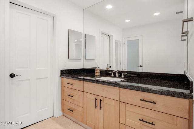 29504 Woodbrook Drive, Agoura Hills CA: https://media.crmls.org/mediaz/4931a961-3efb-4180-b2da-90cf0a05ba37.jpg