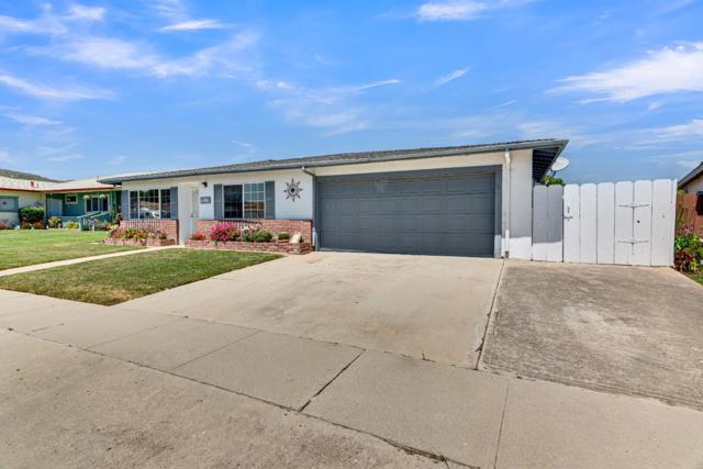 45175 Merritt Street, King City CA: https://media.crmls.org/mediaz/4933b6e4-d4eb-4c26-a886-d99b81bb9c52.jpg