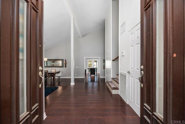 Detail Gallery Image 4 of 37 For 1207 Branding Iron Cir, Vista,  CA 92081 - 4 Beds | 3 Baths