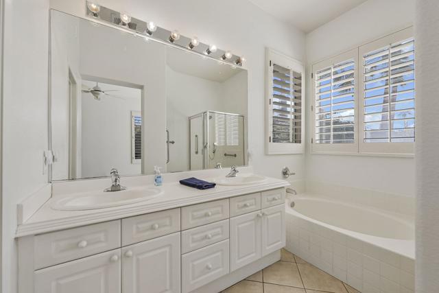 245 Strada Nova, Palm Desert, CA 92260