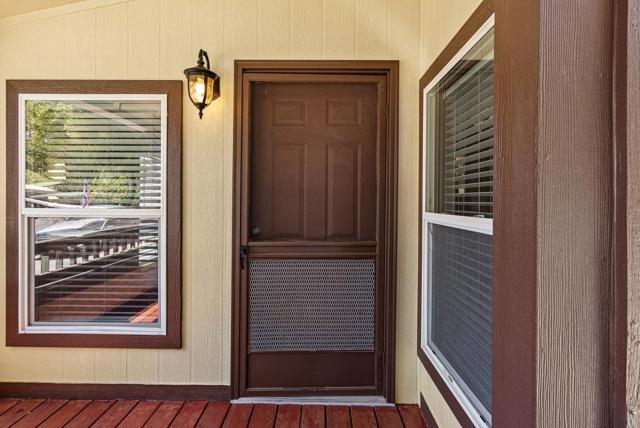 49 Blanca Lane, Watsonville CA: https://media.crmls.org/mediaz/49347576-7ce9-4b9c-9983-d37a7fb1337b.jpg