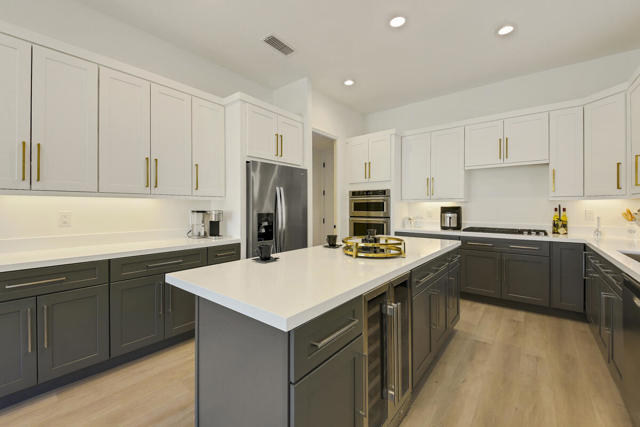 36 KITCHEN  mls