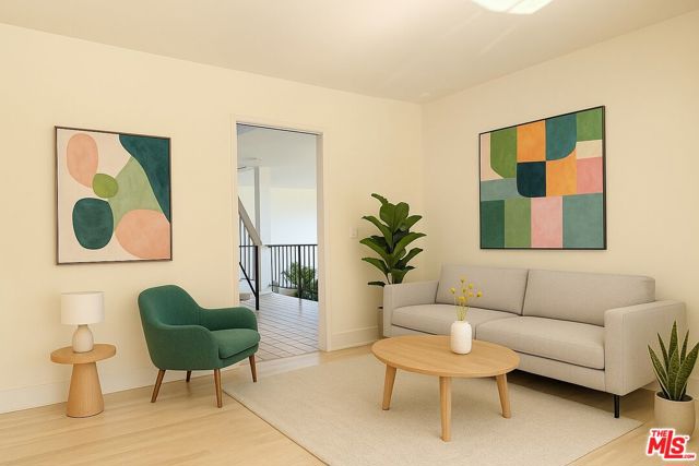 1475 N Kenter Avenue, Los Angeles CA: https://media.crmls.org/mediaz/49353550-6c39-4fd8-b636-455cfb376713.jpg