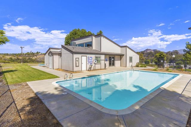12194 Wilsey Way, Poway CA: https://media.crmls.org/mediaz/4935d8ca-95bc-42cf-8ddc-81fb02e3aec9.jpg